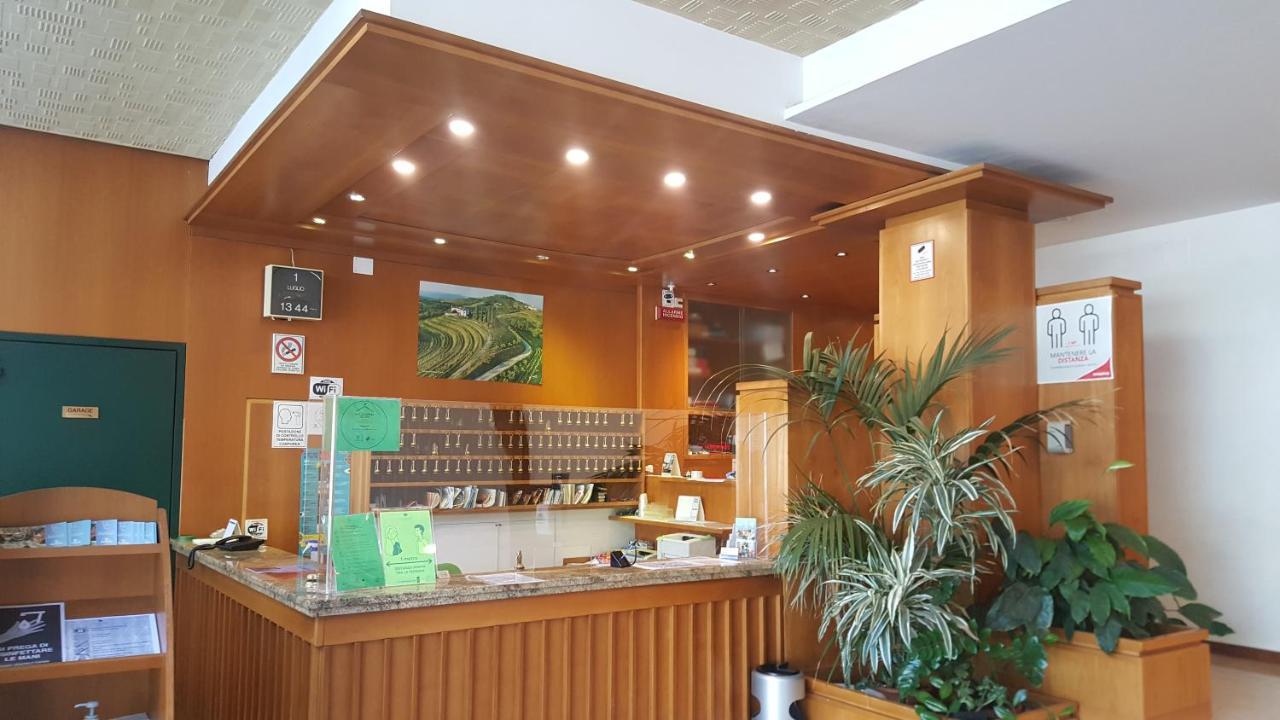 Hotel Cristallo 우디네 외부 사진