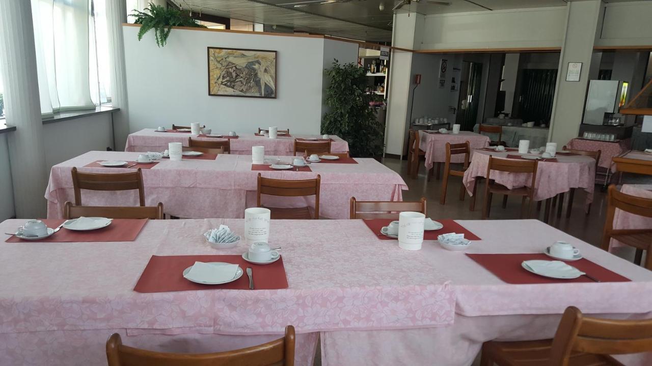 Hotel Cristallo 우디네 외부 사진