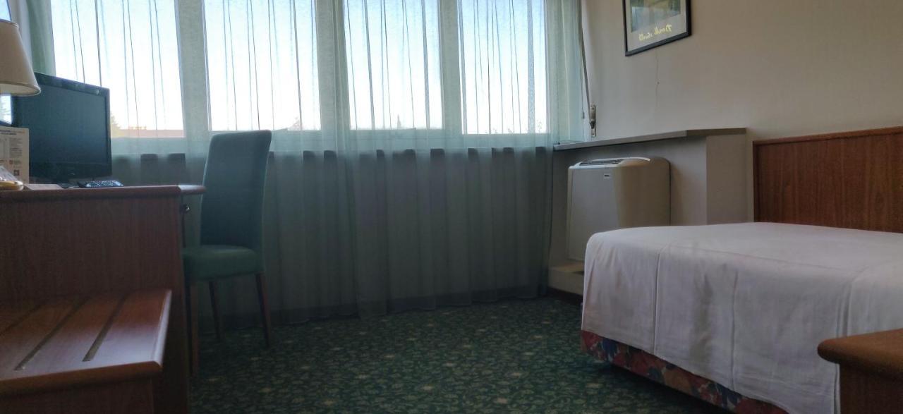 Hotel Cristallo 우디네 외부 사진