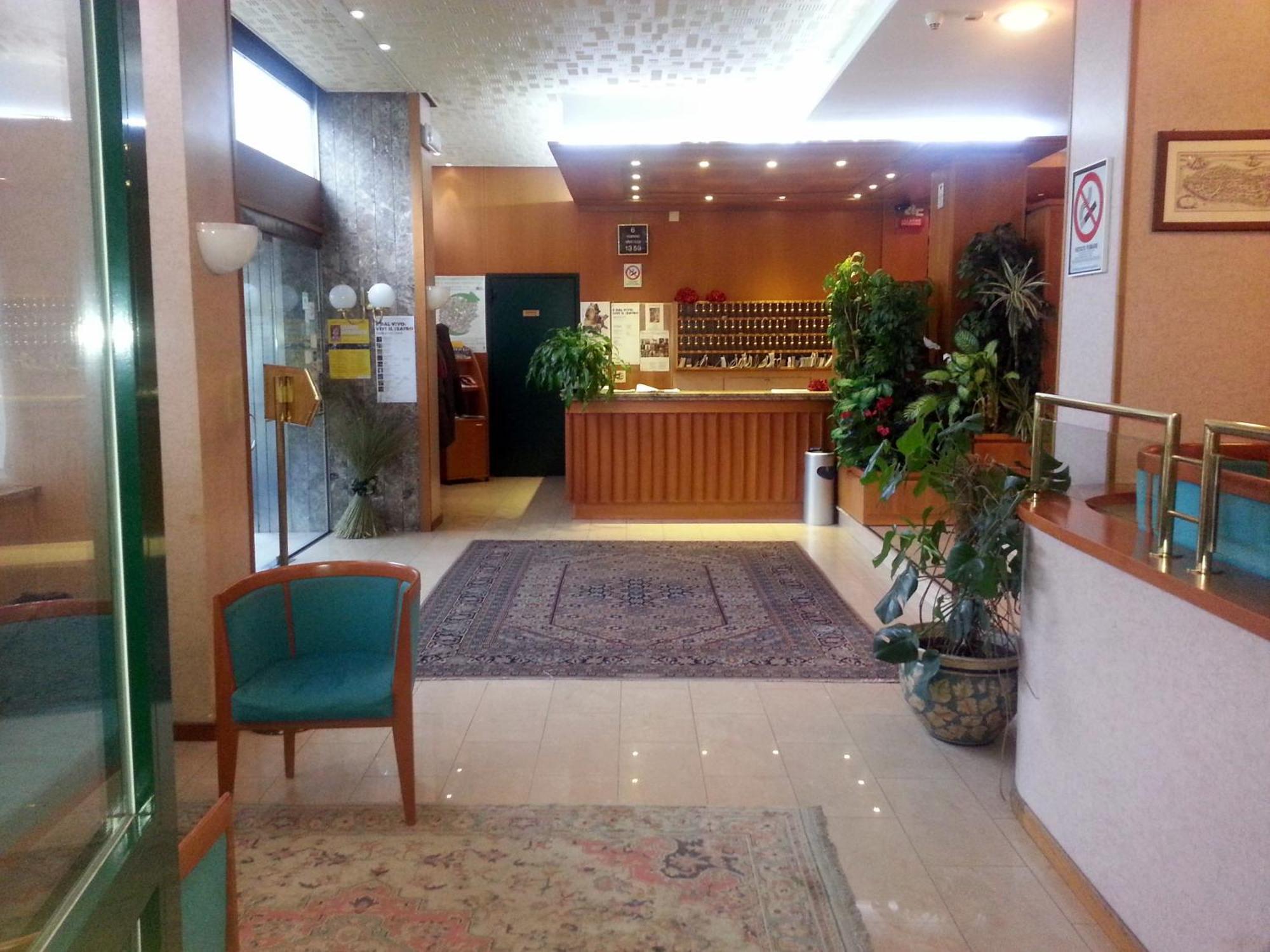 Hotel Cristallo 우디네 외부 사진