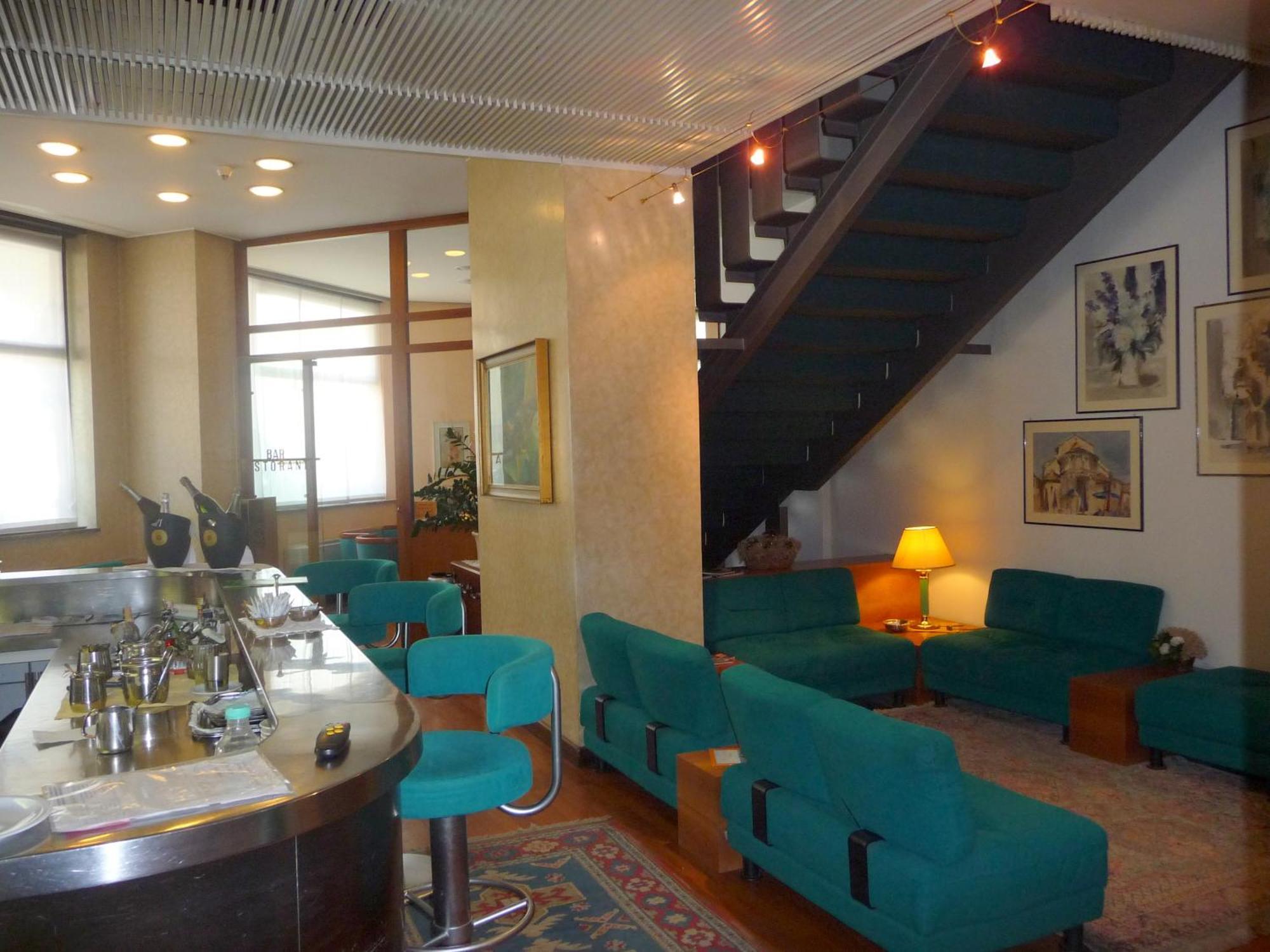 Hotel Cristallo 우디네 외부 사진