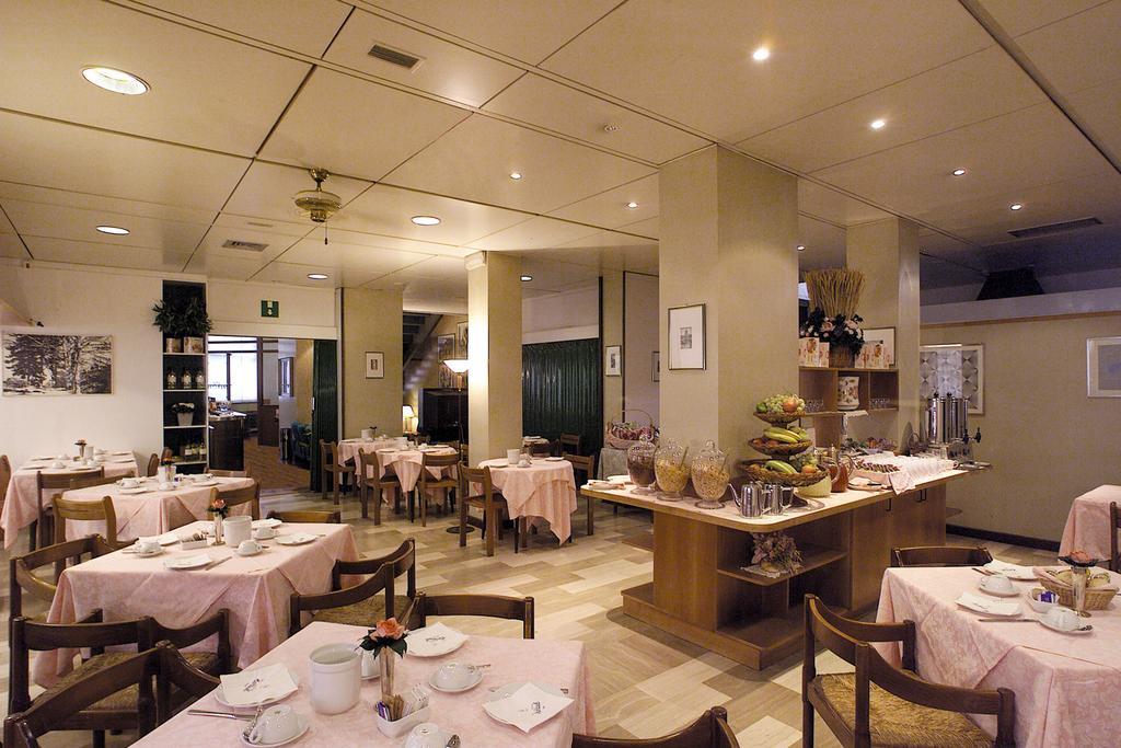 Hotel Cristallo 우디네 외부 사진