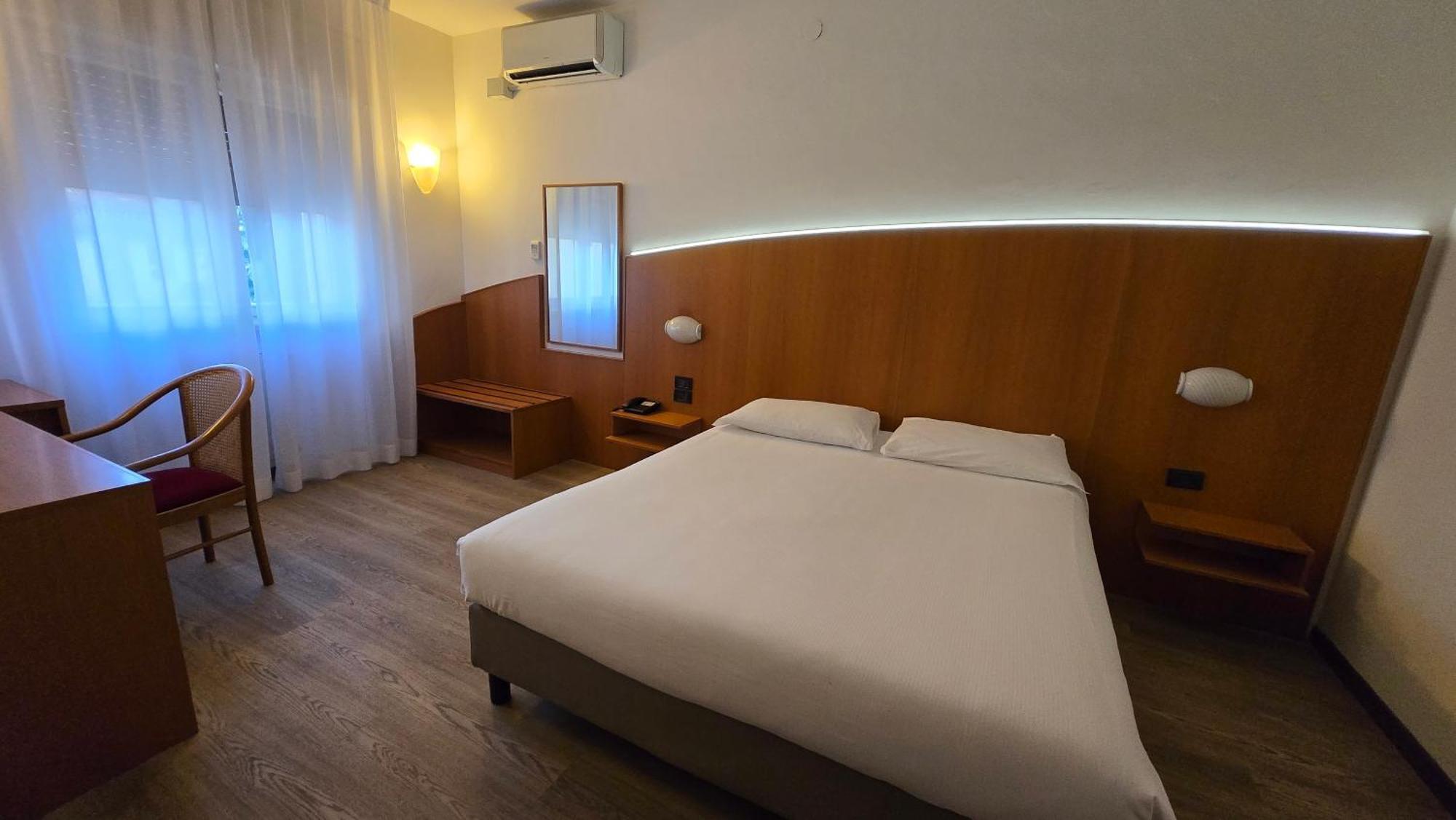 Hotel Cristallo 우디네 외부 사진